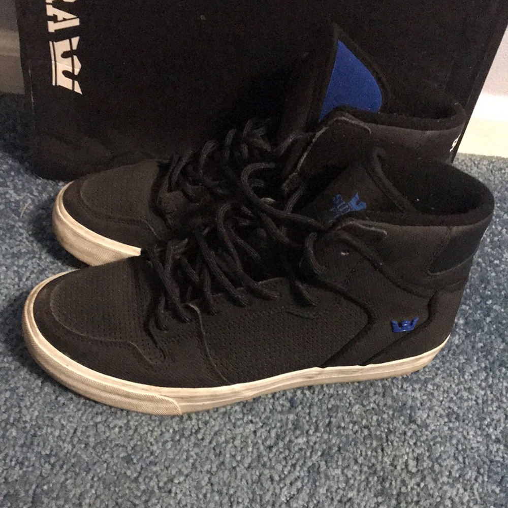 Supra - Picture 2 of 2